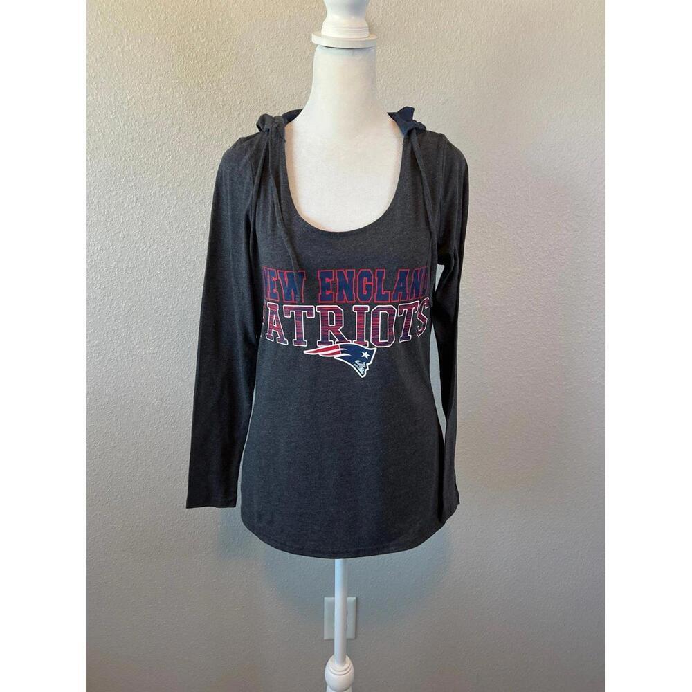 NFL Team Apparel NE Patriots Logo Hoodie Gray Size Small